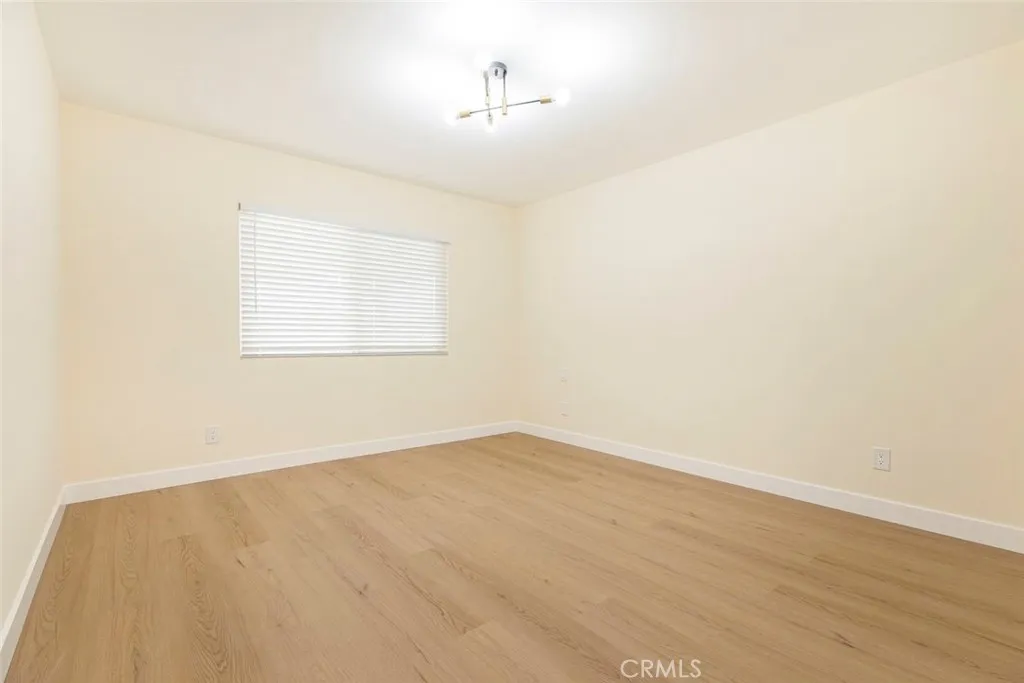 10415 Wish Avenue, Granada Hills, California 91344 home-pic-34